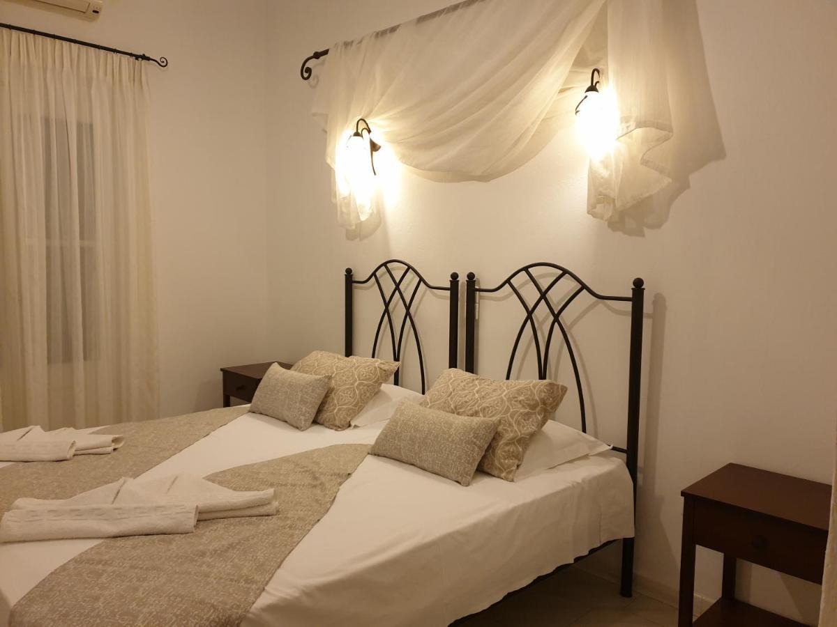 Sifnos Hotel Benaki Platis Gialos  Exterior photo