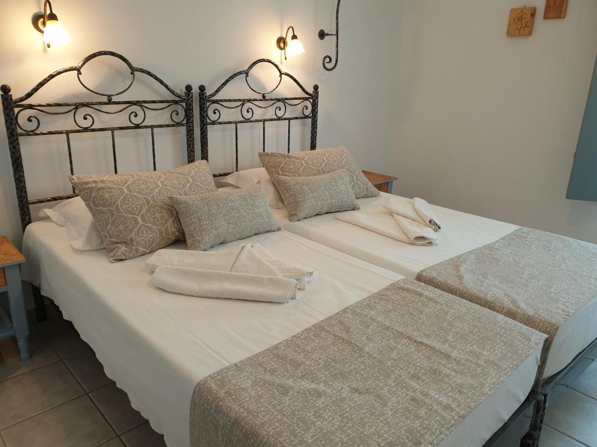 Sifnos Hotel Benaki Platis Gialos  Exterior photo