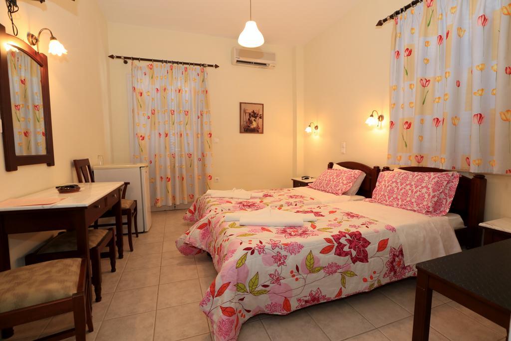 Sifnos Hotel Benaki Platis Gialos  Exterior photo